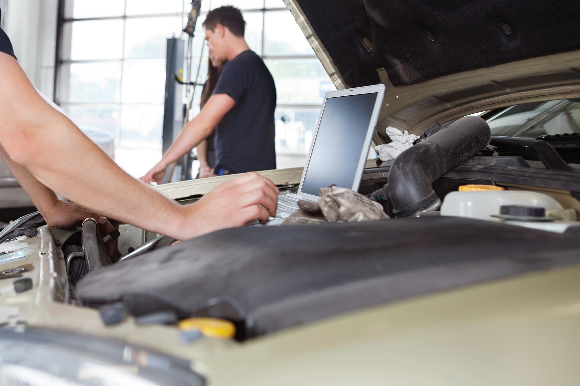 Garage D'Hoop diensten - diagnose Garage D'Hoop diensten - diagnose