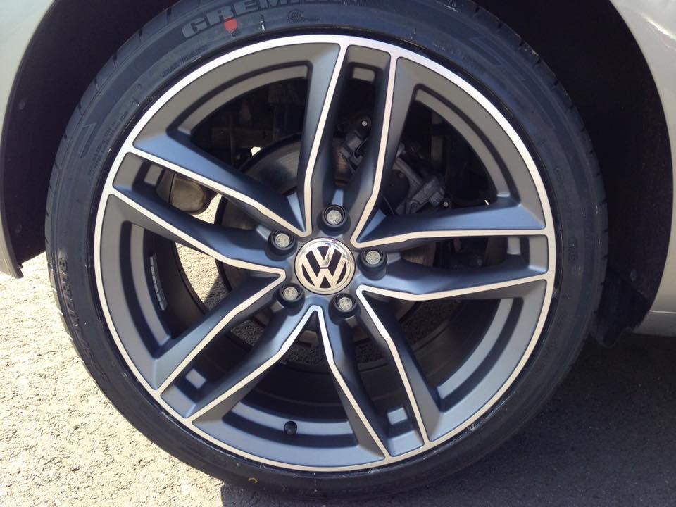 Garage D'Hoop diensten - wagen of velgen lakken Garage D'Hoop diensten - wagen of velgen lakken