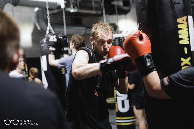 kurt kick en punch meeuwen