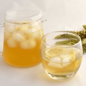 Verfrissende theïne- en suikervrije ice-tea gemaakt van Olympus kruiden. Ideaal voor warme dagen – puur, kruidig en dorstlessend.