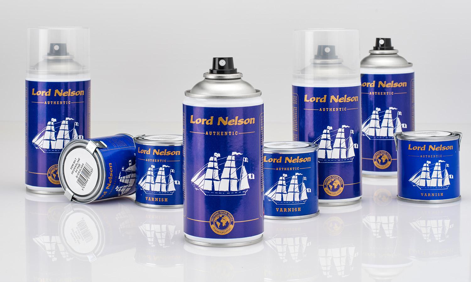 Services: Huisstijl, grafische vormgeving, webshop