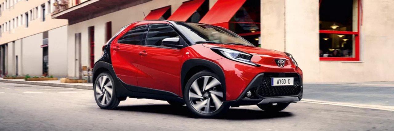 Toyota Aygo X | Toyota Vernaillen Ninove De Toyota Aygo X is tot en met 31 januari 2023 te koop bij autogarage Vernaillen in Ninove met 1500 euro korting