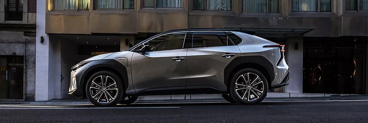Toyota bZ4X | Toyota Vernaillen Ninove De Toyota bZ4X is tot en met 31 januari 2024 te koop bij autogarage Vernaillen in Ninove
