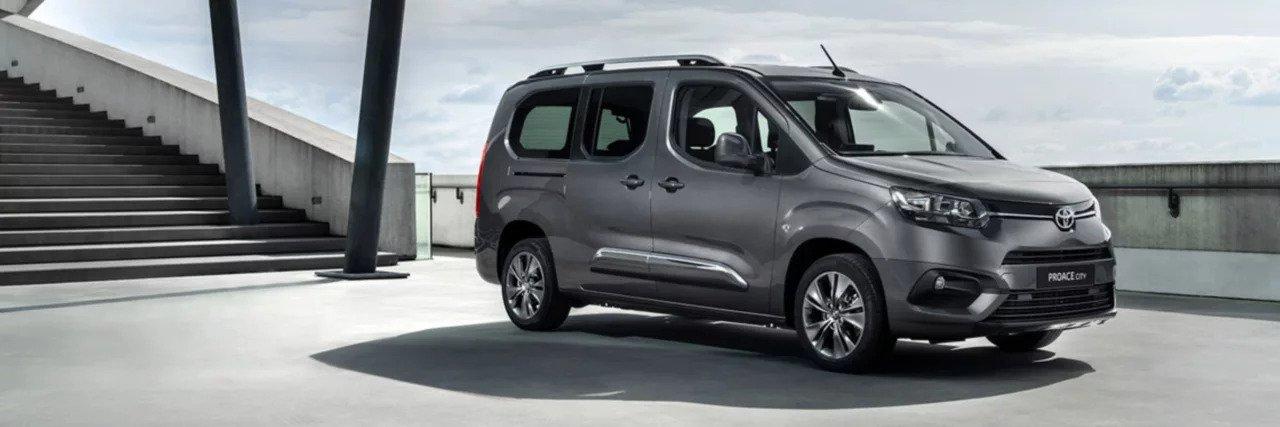 Toyota Proace City Verso | Toyota Vernaillen Ninove De Toyota Proace City Verso is tot en met 31 januari 2023 te koop bij autogarage Vernaillen in Ninove met 1.750 euro korting