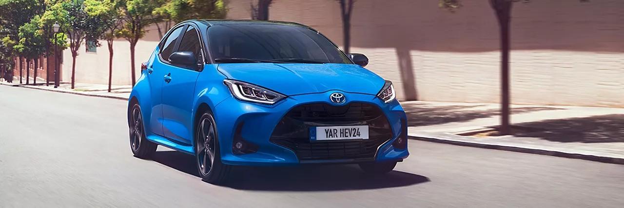 Toyota Yaris Hybride | Toyota Vernaillen Ninove De Toyota Yaris hybride is tot en met 31 januari 2024 te koop bij autogarage Vernaillen in Ninove voor de prijs van een benzine